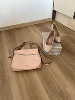 Damen Pumps und passende Handtasche Sachsen - Grüna (Sachsen) Vorschau