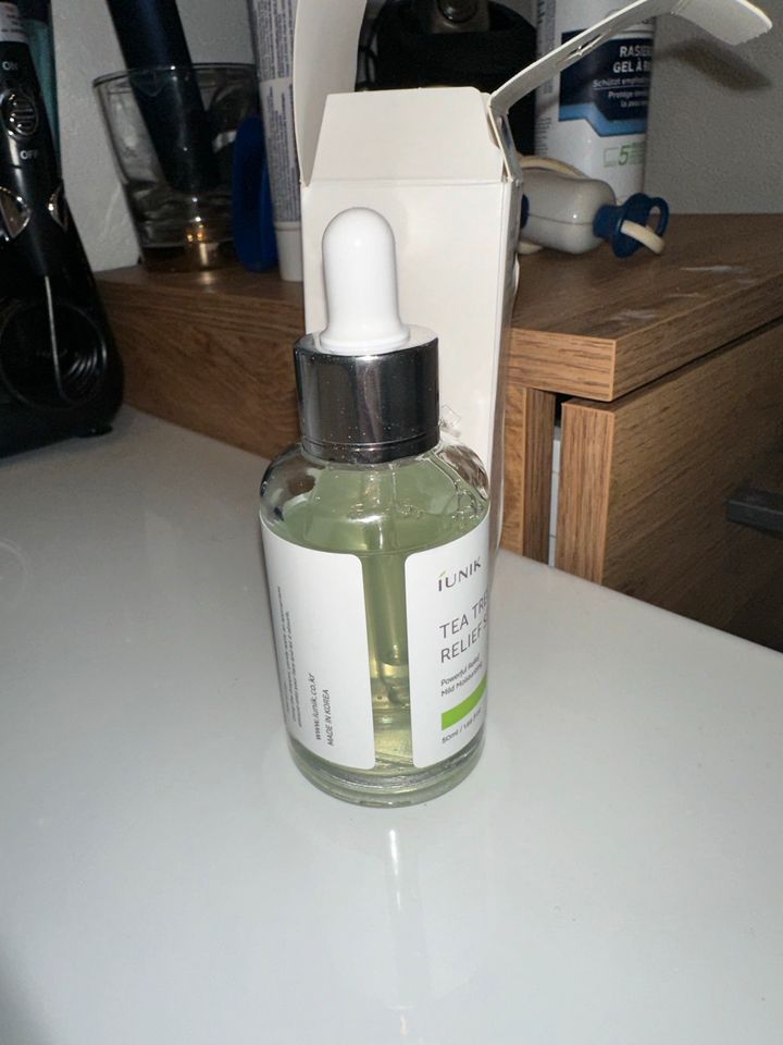 iUnik Tea Tree Relife Serum in Sindelfingen