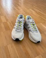 Adidas Boost Avryn Größe 40 2/3 *neu* Niedersachsen - Burgwedel Vorschau