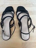 Neue Damen Schuhe Sandalen Ballerina schwarz edel Hochzeit H&M 40 Bayern - Bad Abbach Vorschau