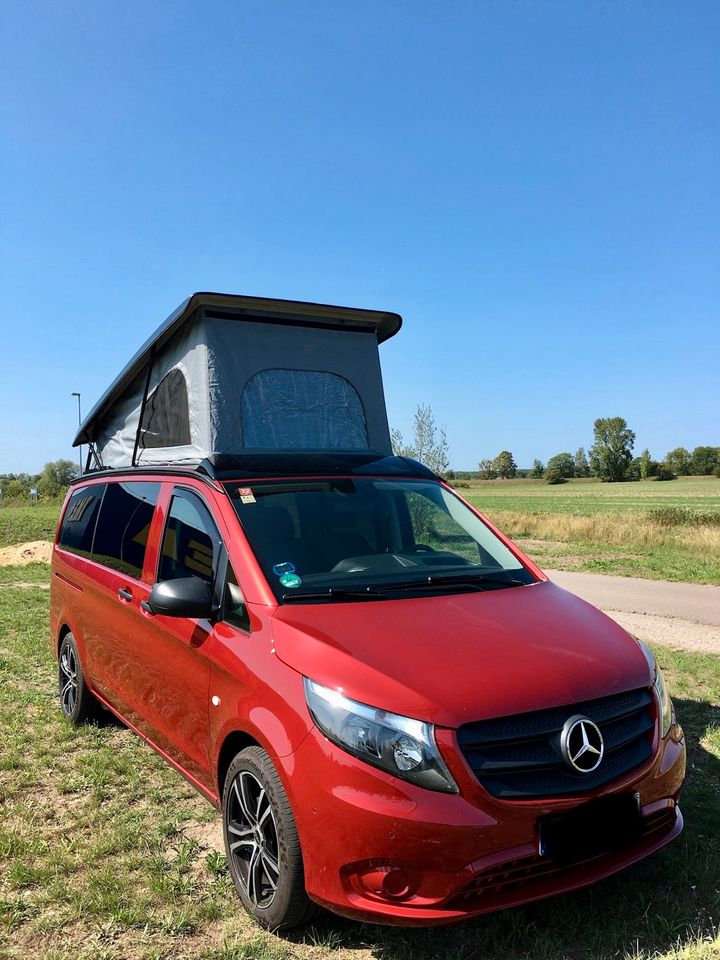 Camper - Bus Mercedes Vito / Wohnmobil 6 m AHK Solar in Leipzig