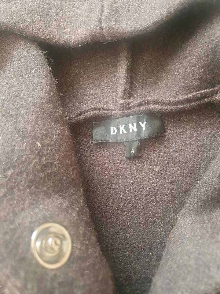 Dkny Mädchen Jacke gr.4 in Berlin