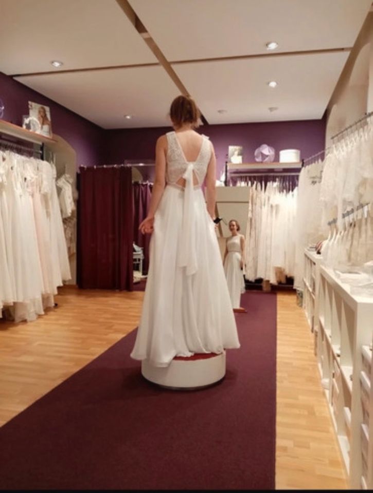 Brautkleid von Lili Gr.36 Hochzeitskleid weiß/Creme in Dresden