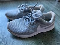 Nike Sneaker grau 38,5 Bayern - Deggendorf Vorschau