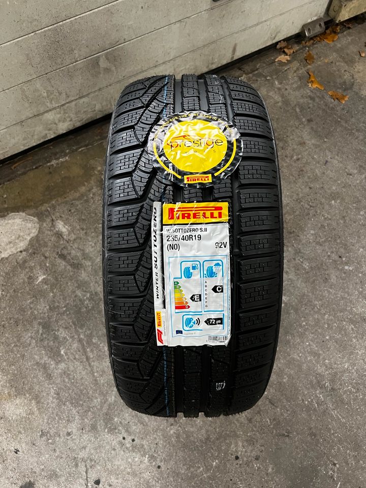 1x Pirelli Sottozero S2 235/0 R19 N0 in Trittau