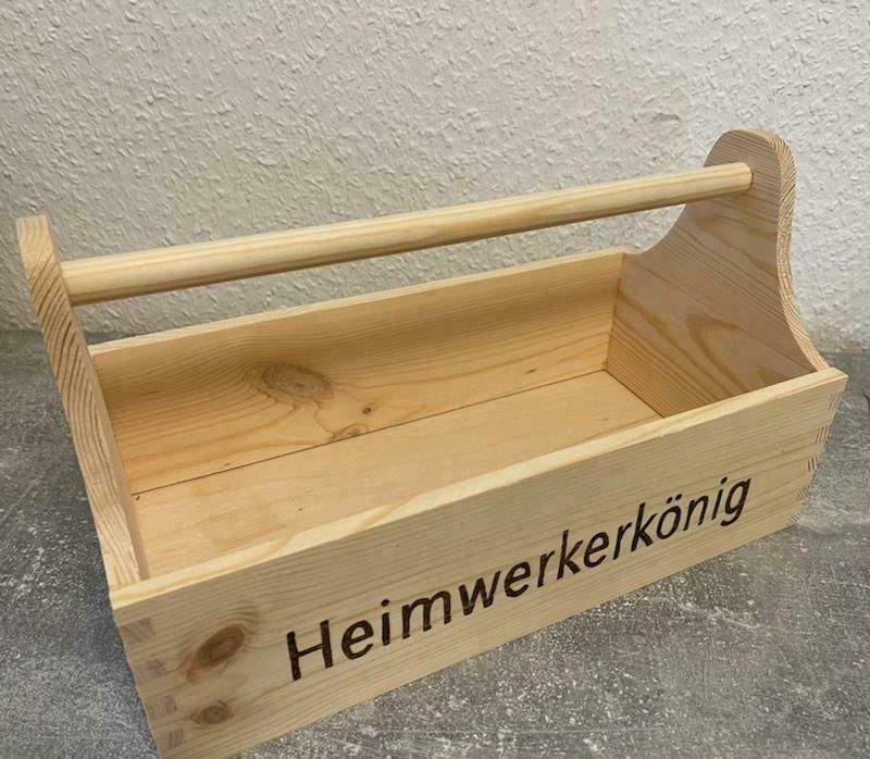 Personalisierte Werkzeugkiste in Hainichen