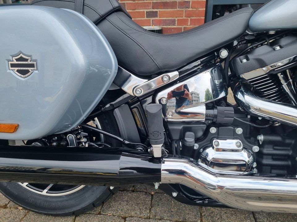 Harley-Davidson Sport Glide FLSB "Classic Edition" Trittbretter in Bielefeld