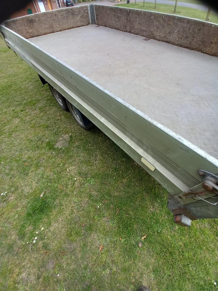 Aluminiumanhänger , Humbaur , Tandemanhänger , Anhänger 2,5 to in Lastrup