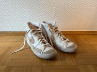 Nike Blazer Mid '77 Weiß/Peach/Summit White/Pink Oxford 10/8,5 42 Nordrhein-Westfalen - Königswinter Vorschau