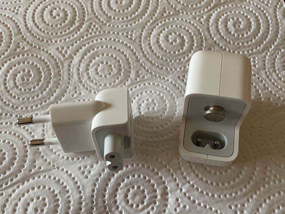 Original Apple USB Power Adapter 10 Watt in Obertraubling