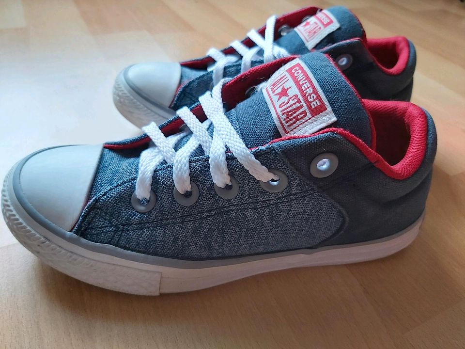 Coole All Star Converse Sneaker Gr. 31,5 neuwertig in Riesa