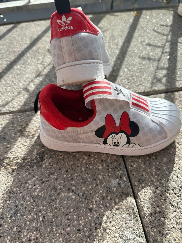 Adidas Superstar Disney Gr. 26,5 in Stuttgart