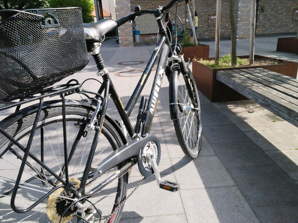 Fahrrad 28" Top Zustand in Augsburg