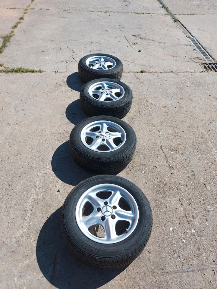 Alufegen,  124. , Mercedes , Reifen , Räder in Krummesse