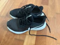 Nike, Sneaker, Revolution, schwarz,36,5 Nordrhein-Westfalen - Menden Vorschau