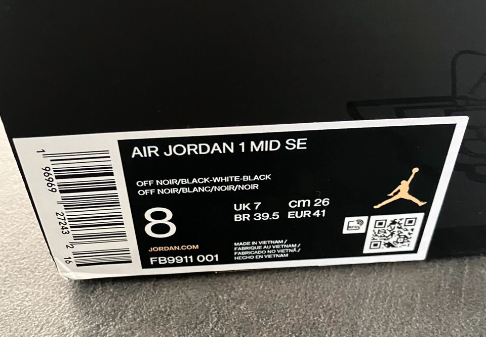 Air Jordan 1  MID SE in Spelle