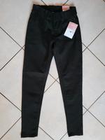 Neu Skinny Jeggings Schlupfhose Schlupfjeans schwarz stretch 36 Bayern - Bergtheim (Unterfranken) Vorschau