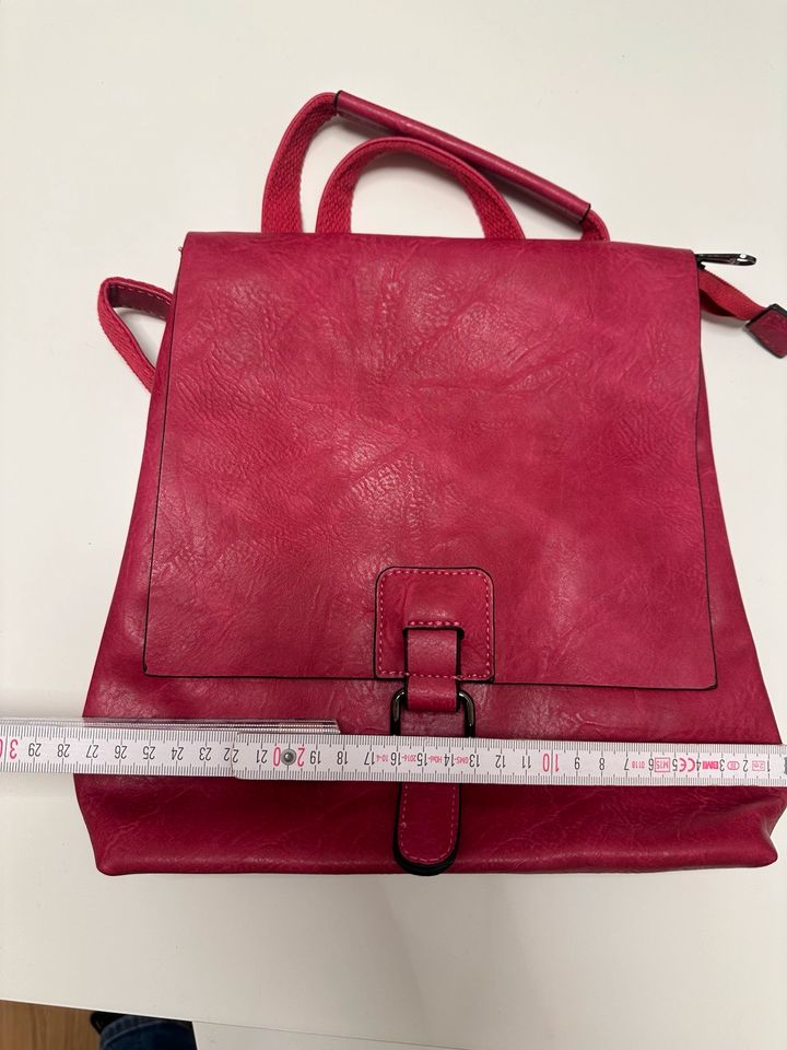 Handtaschen Rucksack Pink ungetragen in Grafschaft