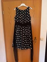 Kleid schwarz/ weiß gepunktet 40 Kr. Altötting - Feichten Vorschau