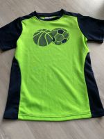 Neuwertiges Sport T-Shirt Funktionsshirt Gr 128 Fußball Hessen - Hünfeld Vorschau