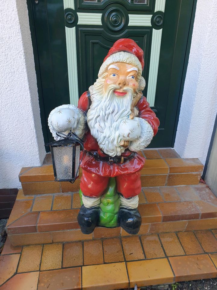 Nikolaus Weihnachtsmann Deko Gartenfigur, wie Gartenzwerg, Aalen in Aalen