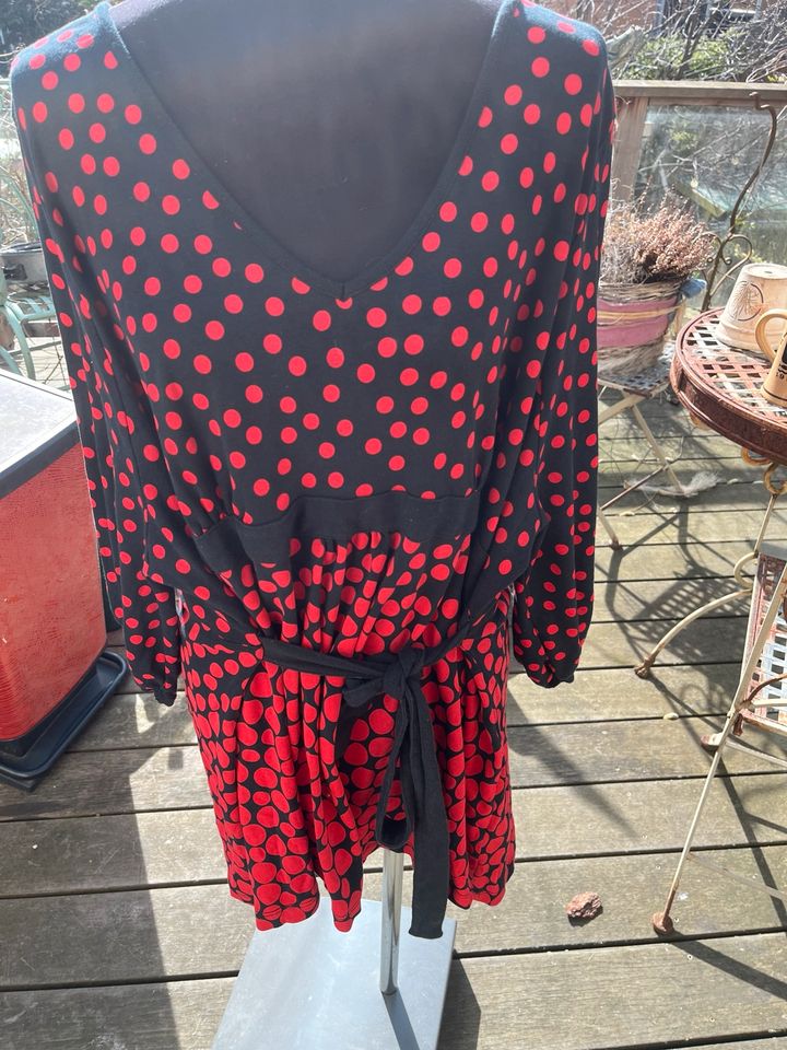 Polka dots Kleid mit Punkten in Rostock