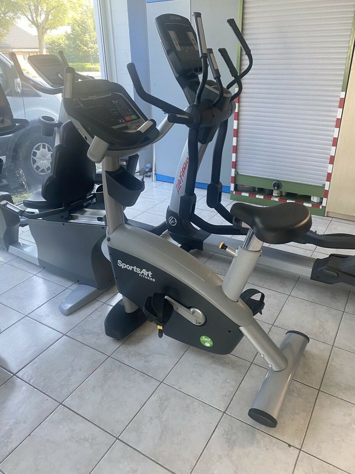 SportsArt C572u Ergometer Bike No Technogym Life fitness Precor in Nordkirchen