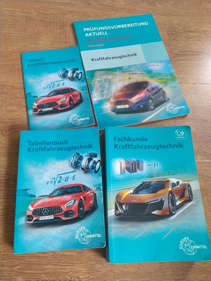 Fachkunde, Tabellenbuch mit Formel und GP1  Vorbereitung  kfz in Hamburg