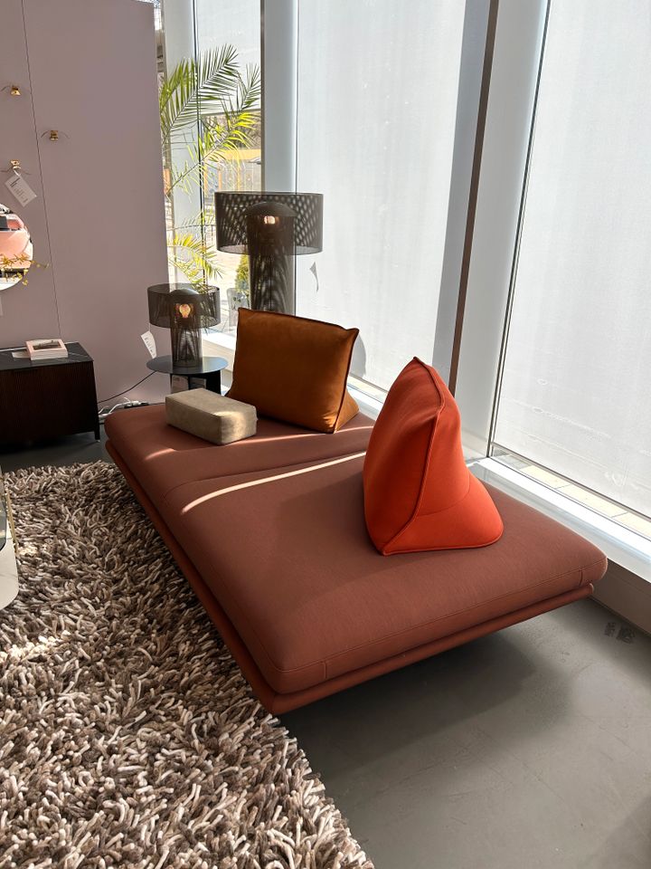 SOFORT VERFÜGBAR ligne roset Hohenzollernstr. PRADO Sofa Orange in München