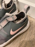 Nike Flexrunner Gr.27 Sneakers Turnschuhe Laufschuhe Hessen - Reiskirchen Vorschau