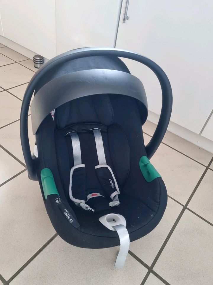 Cybex Aton B2 I-Size mit Base One Isofix Station in Vreden