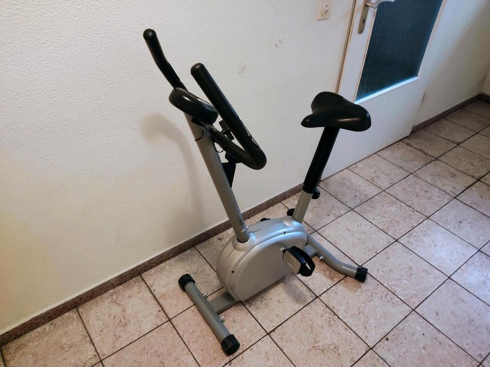 Trainingsfahrrad, Hometrainer, spinning, stationary bike, Top! in Gießen