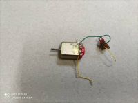 Motor Elektromotor Kleinmotor Spannung 3 V DC mit Schalter Nordrhein-Westfalen - Paderborn Vorschau