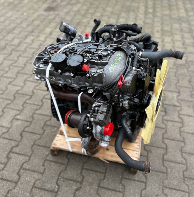 Motor 626.980 2.2CDi MERCEDES VITO VIANO W639 85TKM KOMPLETT in Berlin