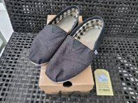 Schöne TOMS Schuhe ❤️ Espadrilles, Alpargata, Slipper, dunkelgrau Frankfurt am Main - Heddernheim Vorschau