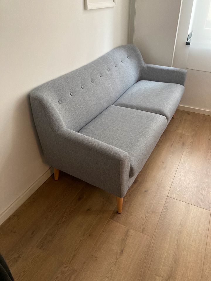 Schönes graues Sofa in Köln