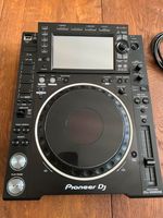 Pioneer CDJ 2000 Nexus 2 mit Decksaver Friedrichshain-Kreuzberg - Kreuzberg Vorschau