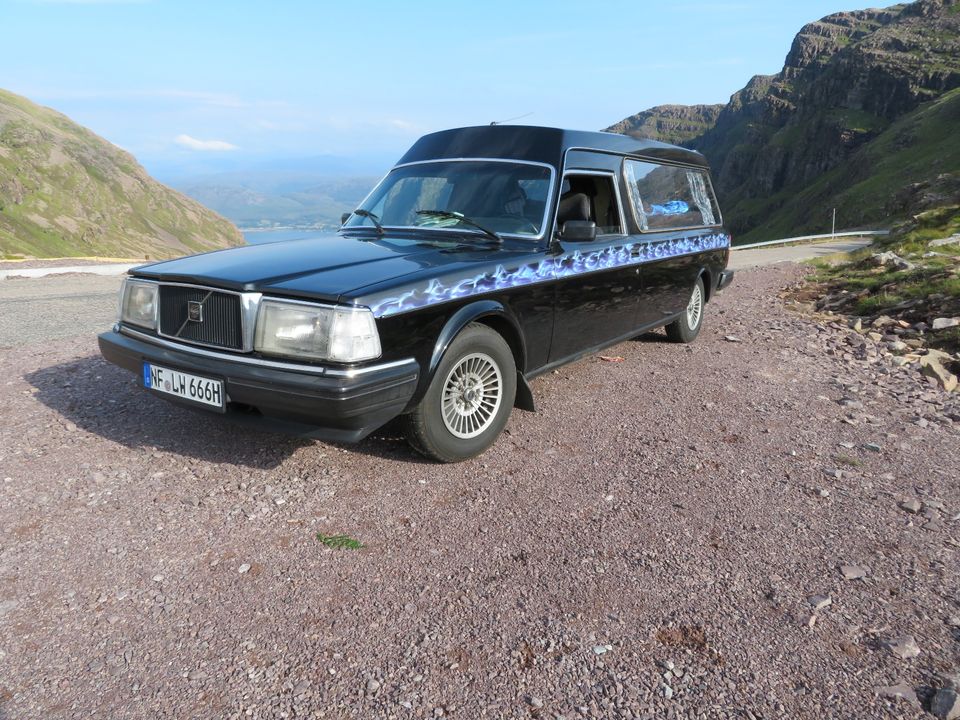 Volvo 245 Leichenwagen Bestattungskraftwagen Bestatter Camper in Simonsberg