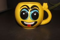 Becher xl Smily Fun 3D Emoji nie benutz Vintage Kaffee Kakao Niedersachsen - Emden Vorschau