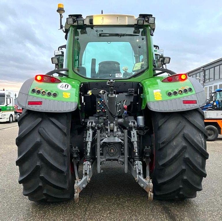 Fendt 724 Vario S4 Profi Plus in Bühl