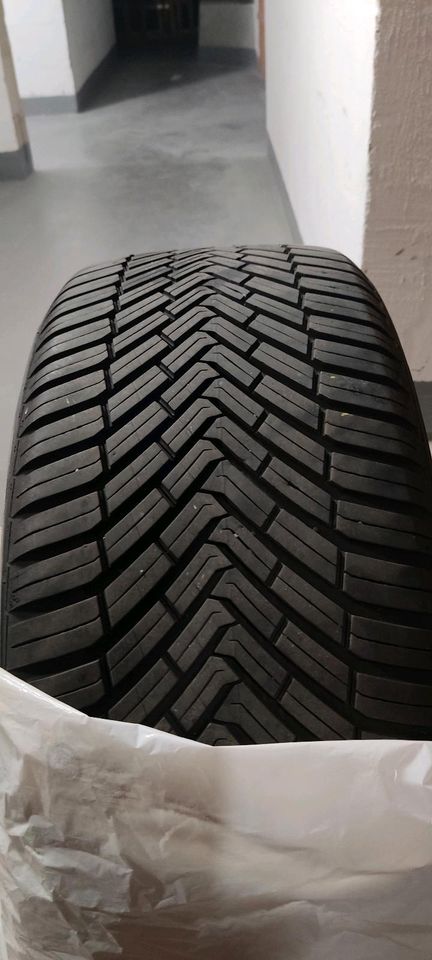 Continental AllSeasonContact 245/45 R18 96 W zu verkaufen in Stralsund