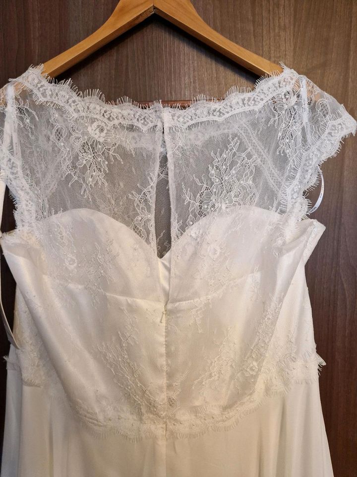 Brautkleid Gr.52 Neu in Leverkusen