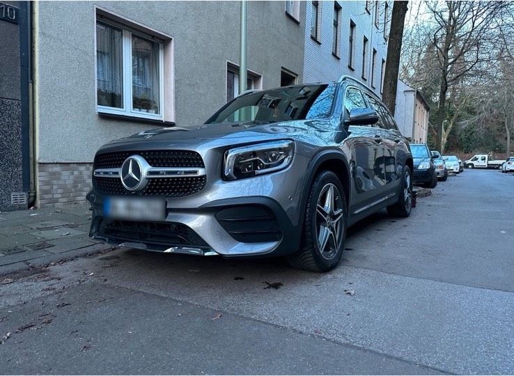 Mercedes Benz GLB 200d AMG LINE in Duisburg