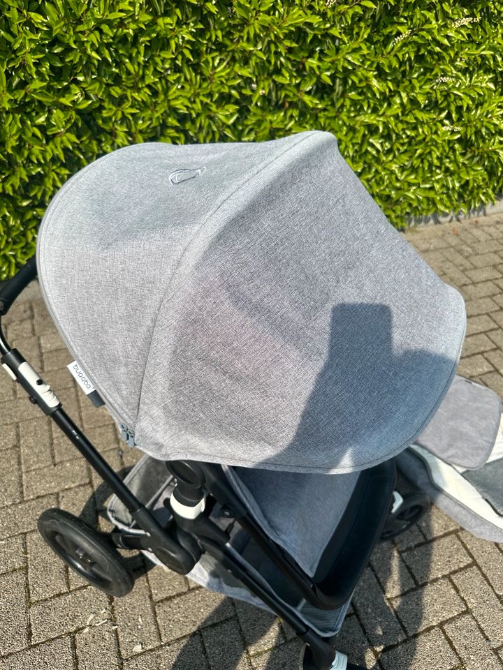 Bugaboo Fox mit Sportsitz und Babywanne in Willich