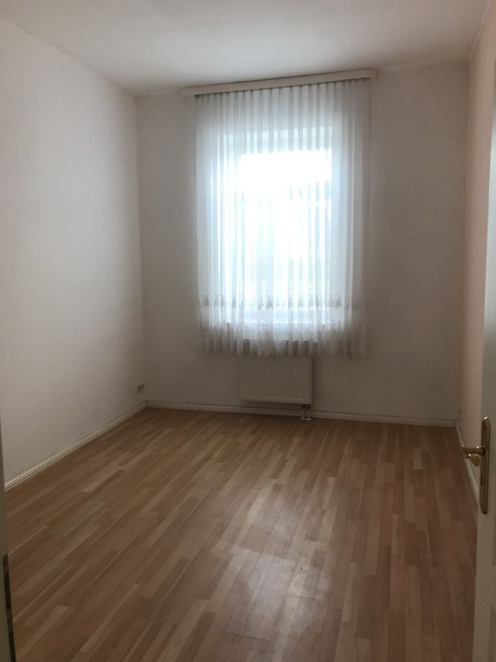 Helle Altbauwohnung mit Terrasse und Gartenanteil am grünen Berliner Stadtrand, 58 m² in Neuenhagen