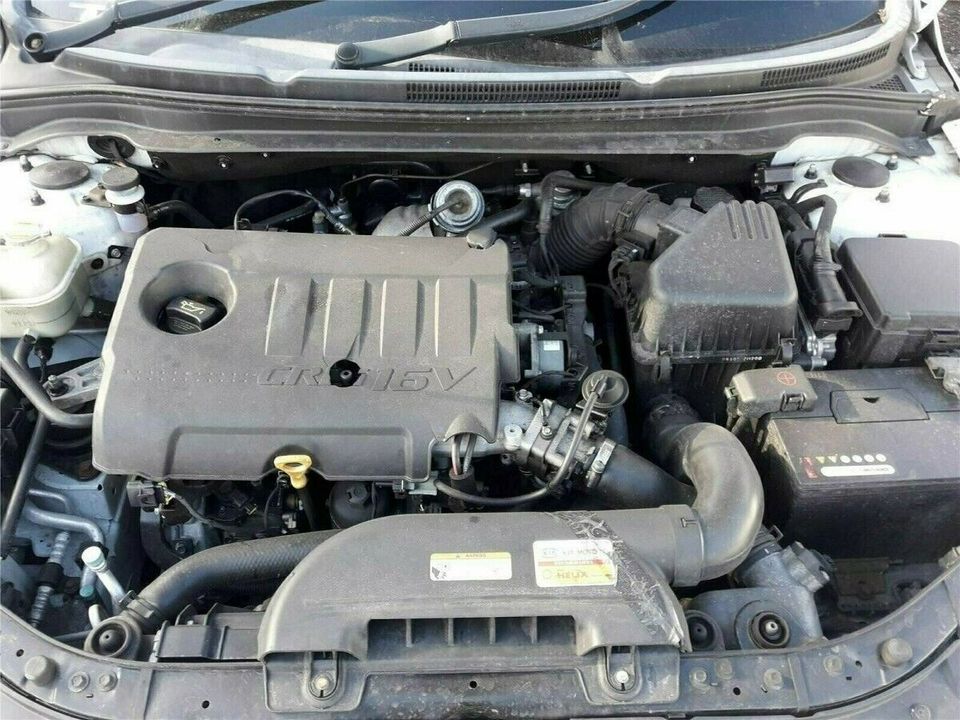 Engine Motor D4FB Kia Ceed ED i20 i30 1.6 CRDi Hyundai 73.167 Km in Leipzig