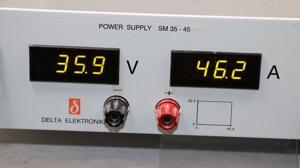 DELTA ELEKTRONIKA SM35-45 Power 19" Netzteil 35V/45A gebraucht in Karlsbad