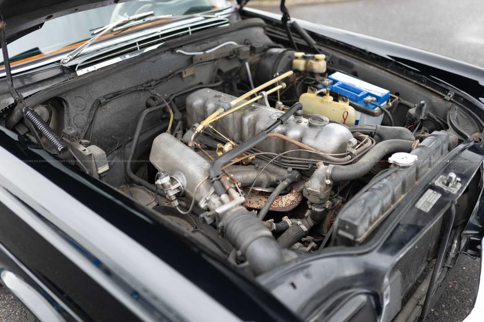 Mercedes-Benz W111 280 SE Coupé (1970), Flachkühler in Vettelschoß