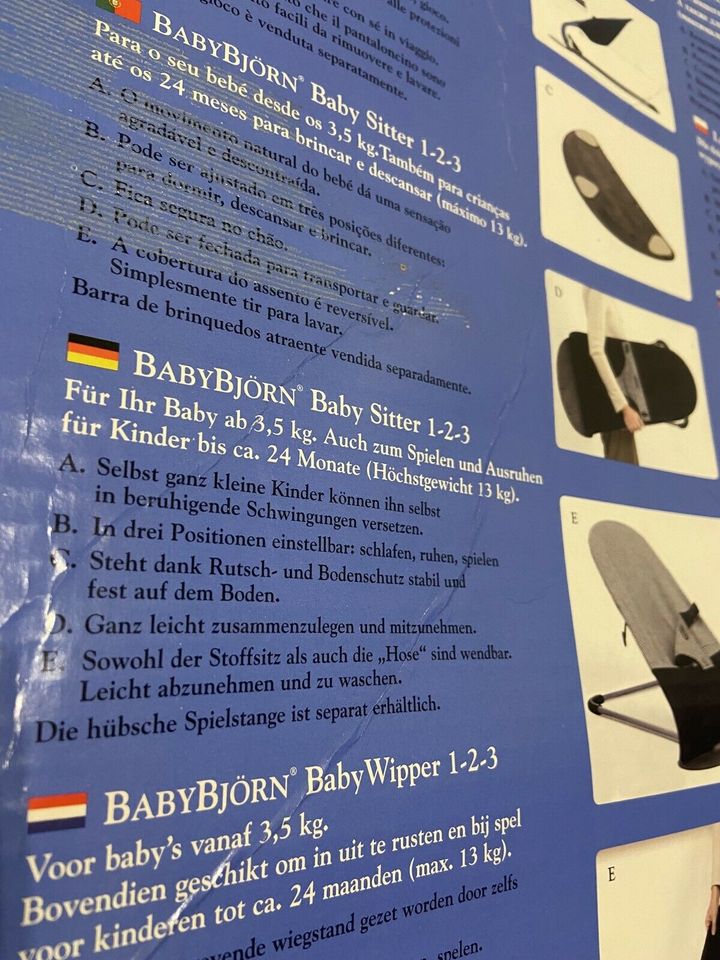 BabyBjörn Baby Sitter 1-2-3 mit Holzspielzeug in Ködnitz