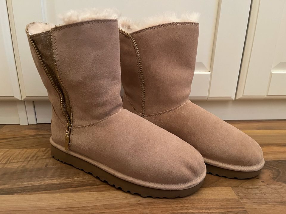 UGG Boots (Gr39) in Paderborn